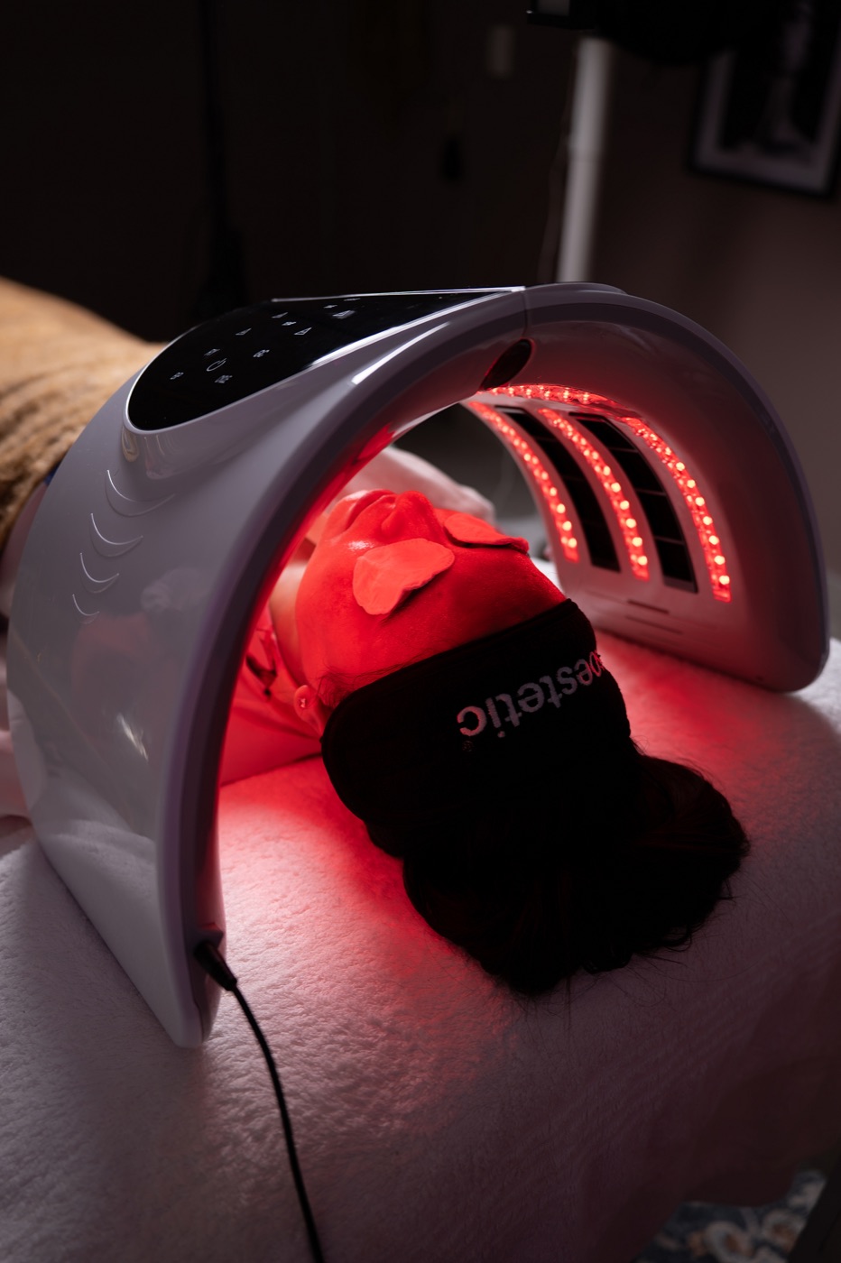 LED skin treatment at Omnia
